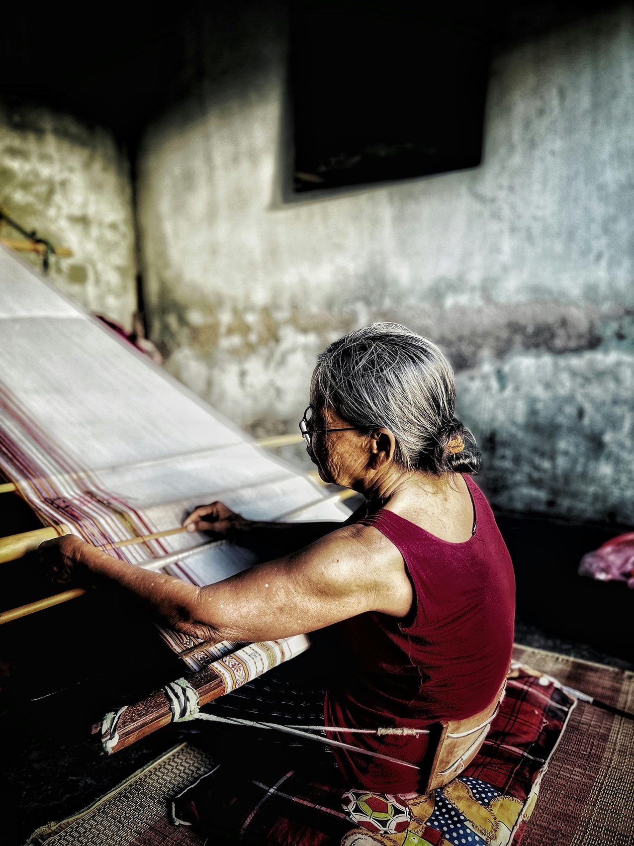 Kani Weaving — colorful woven fabric on hand loom
